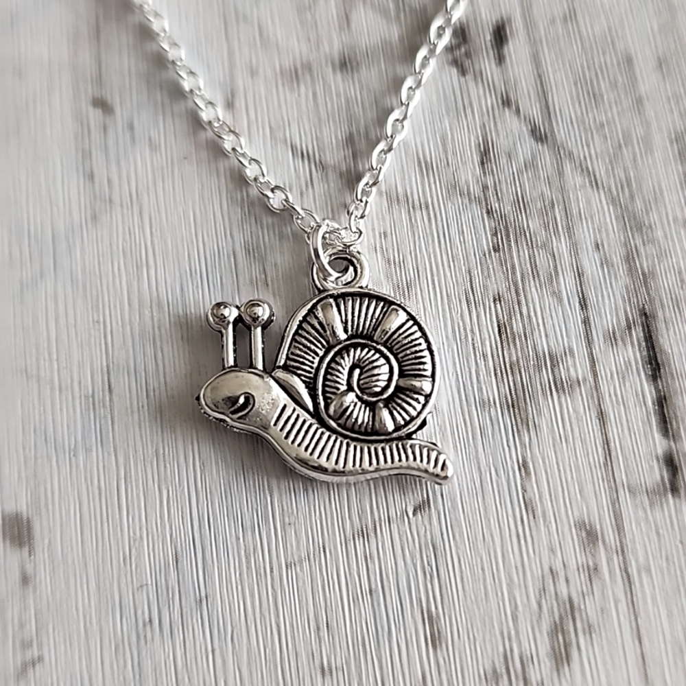 Snail Necklace 20 inch 925S Sterling Chain Tibeten Charm